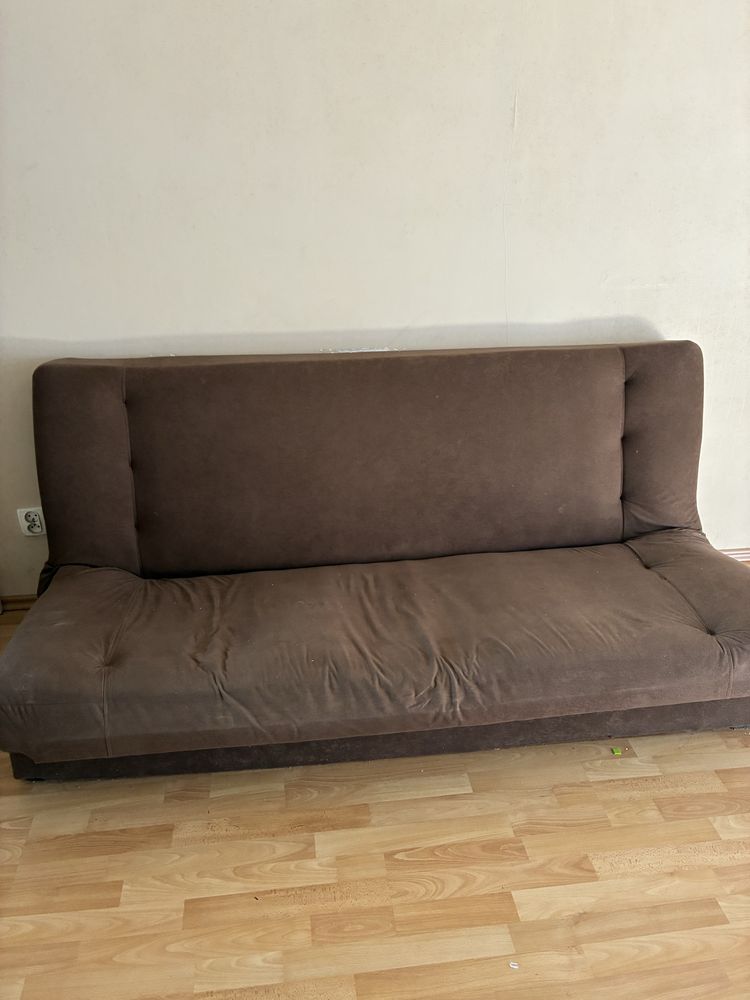 Brązowa kanapa za darmo