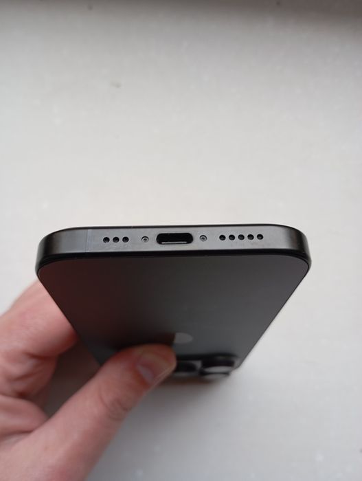 iPhone 16 Pro  128gb Black