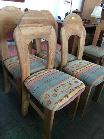 Zestaw drewnianych krzeseł 4 szt