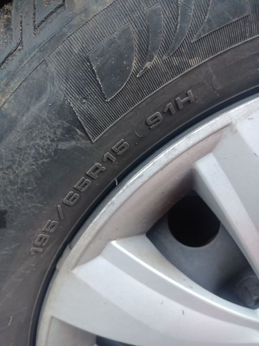 Felgi i opony Fulda całoroczne 195/65R15 VW Skoda octavia II