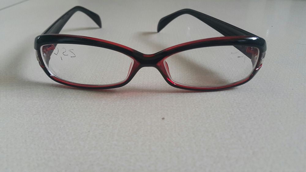 Oprawki okularowe moc -2.25 z antyrefleksem