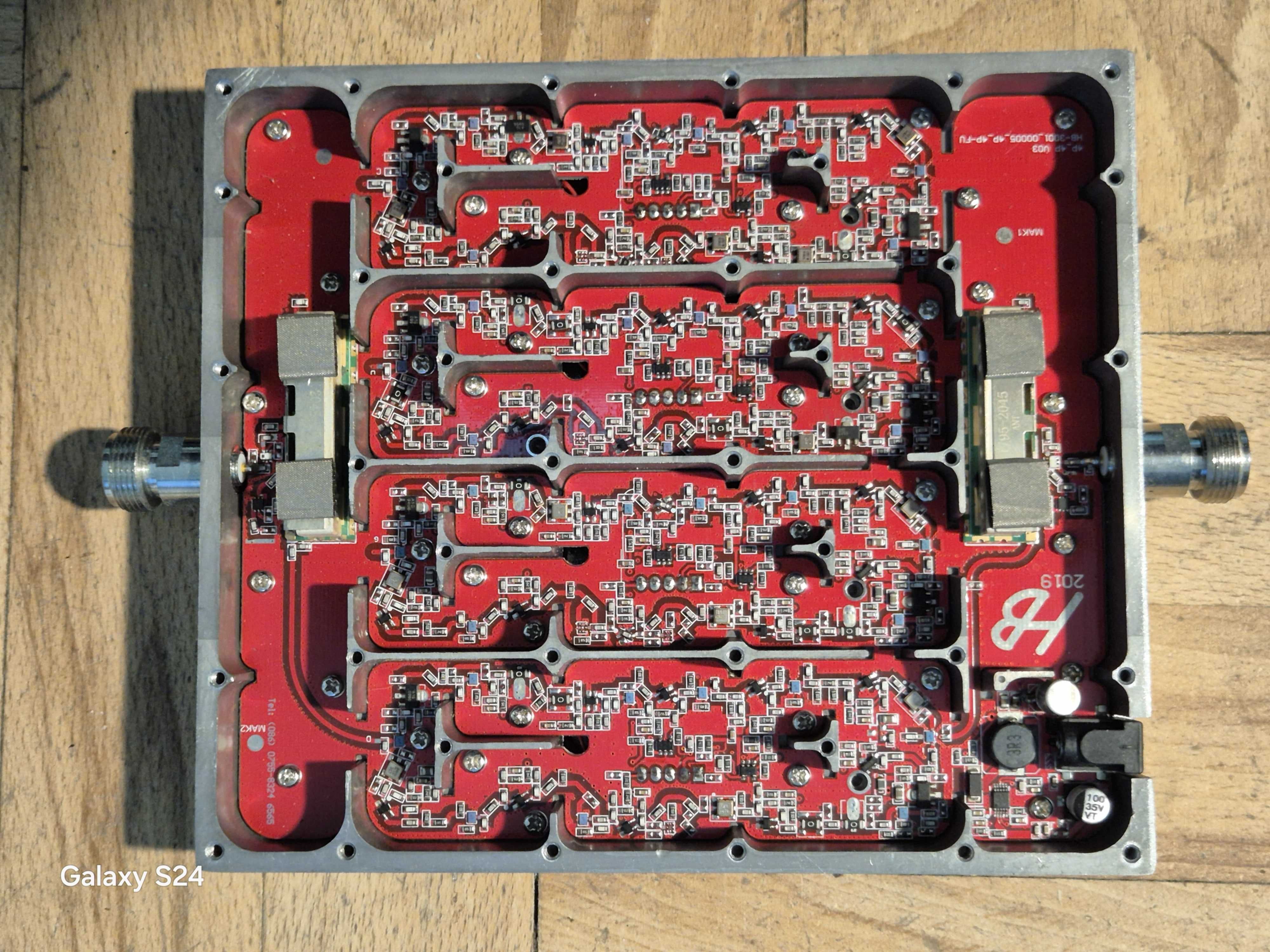 Wzmacniacz Repeater GSM EGsm UMTS DCS LTE