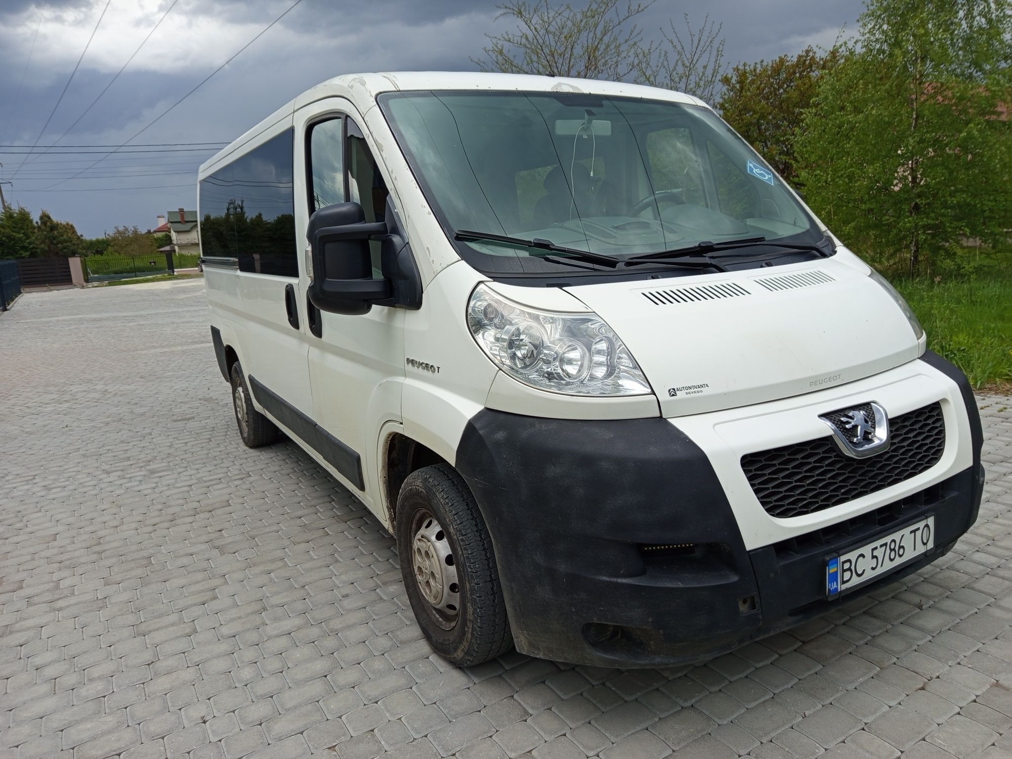 Продаж Peugeot Boxer пасажир