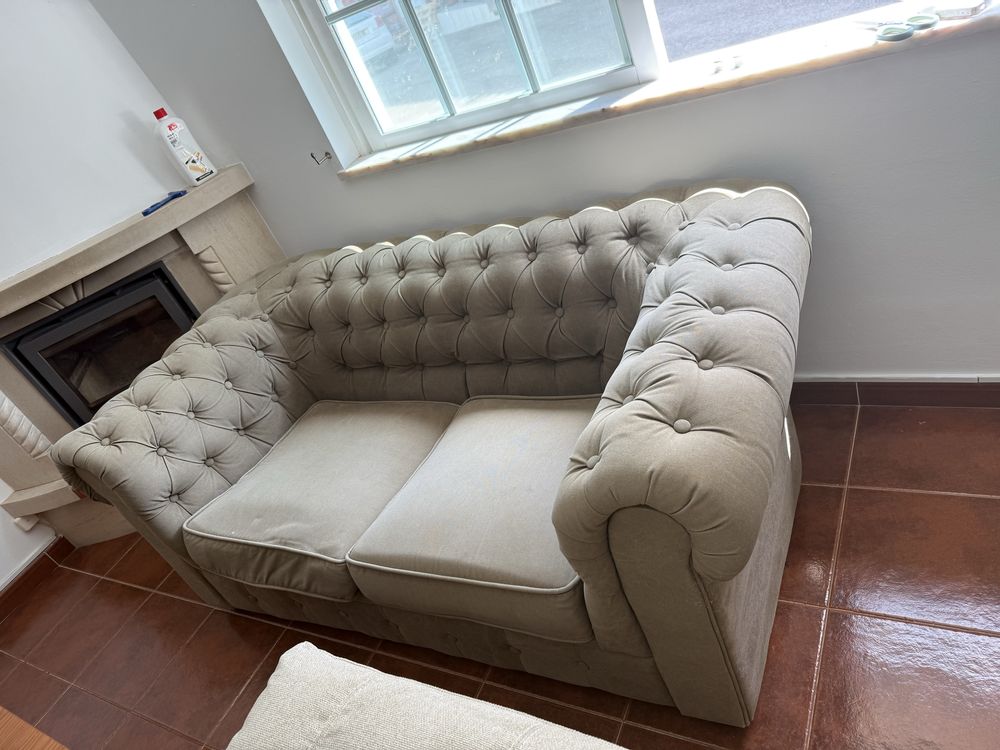 Dois sofas em muito bom estado
