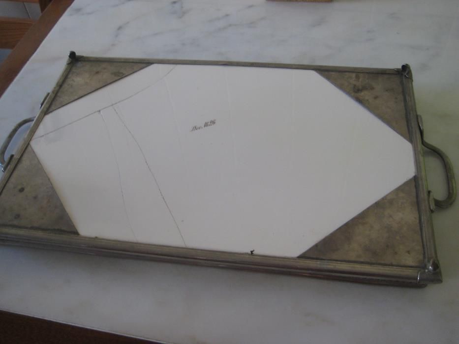 Antiguidade séc XVII – tabuleiro porcelana, 43cm x 28cm