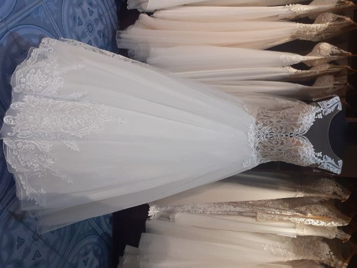 Suknia ślubna (r. 36)