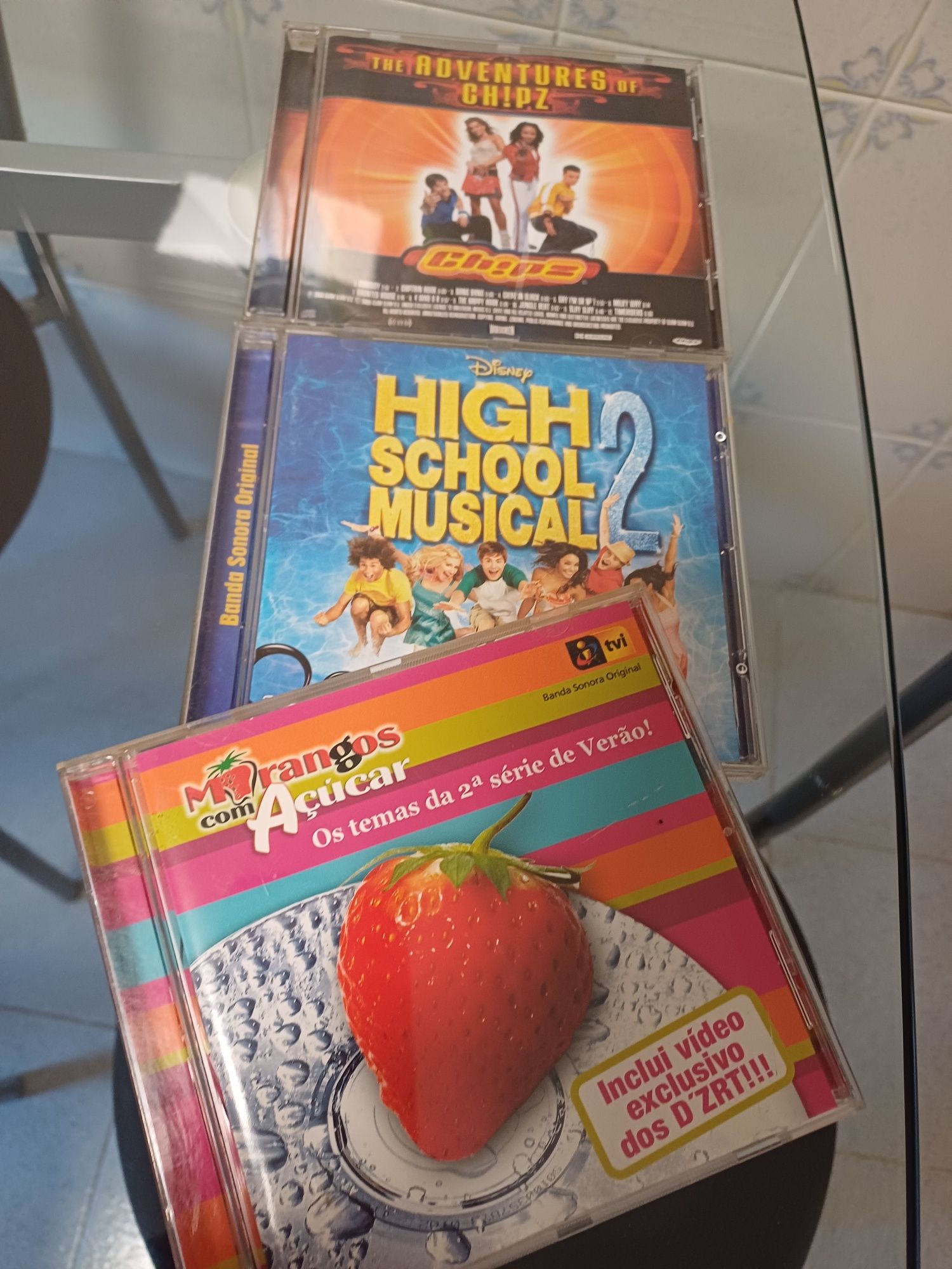 CDs de música originais.