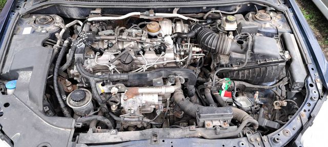 Chłodnca klimatyzacji Toyota Avensis T25 2.2