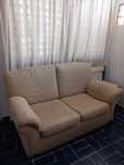 Vendo sofá de 2 lugares com cama de solteiro, em bom estado