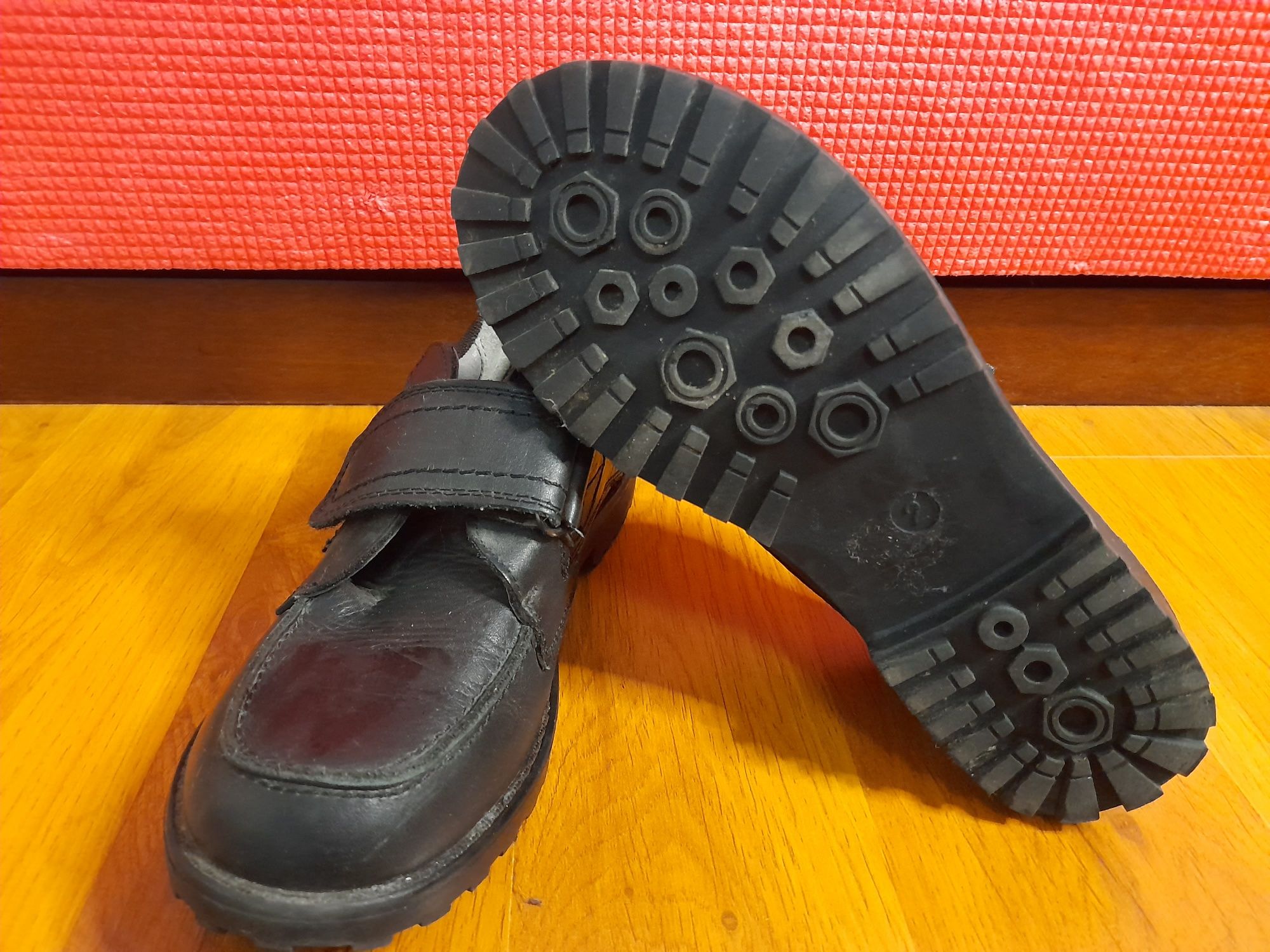 Кожаные туфли для мальчикаF&F, р.34(22 см)