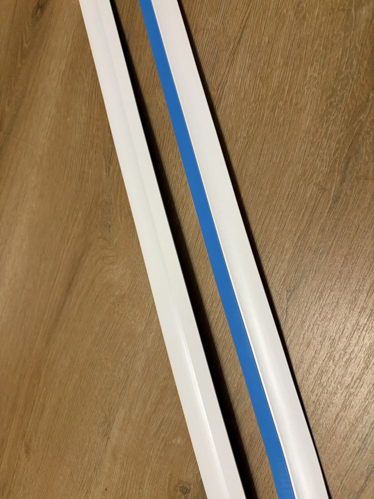 Prowadnice do rolet 135 cm