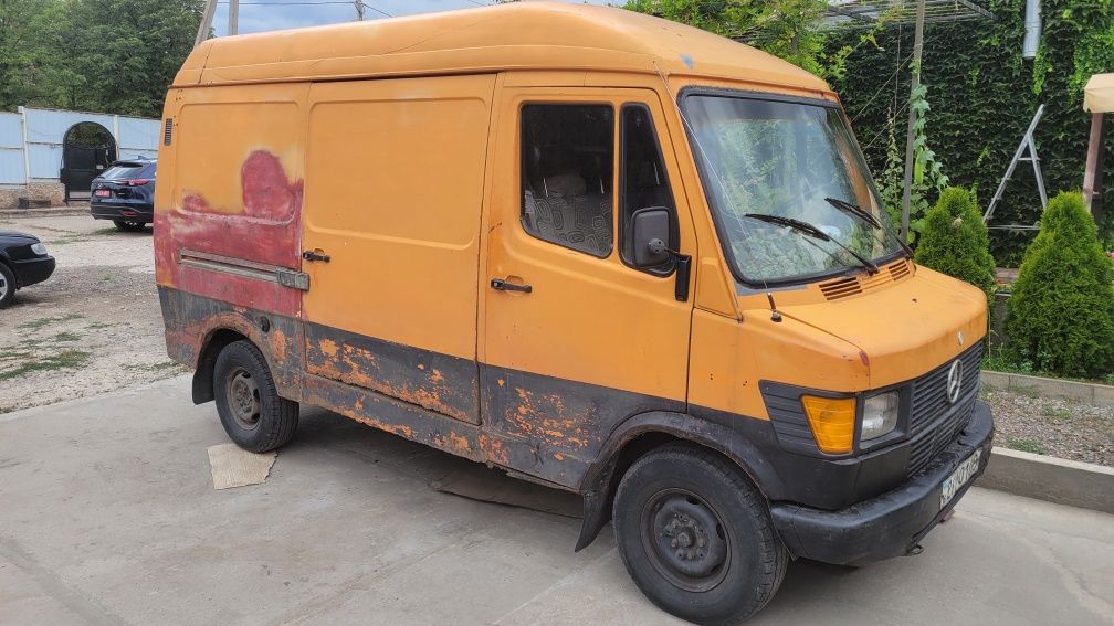 Mercedes Benz T1 207D,бус,спринтер