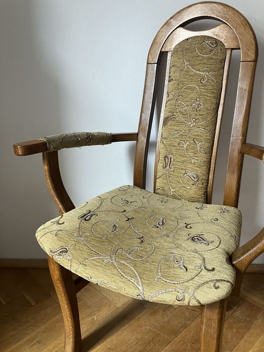 Dawne krzeslo/ fotel tapicerowany drewniany vintage