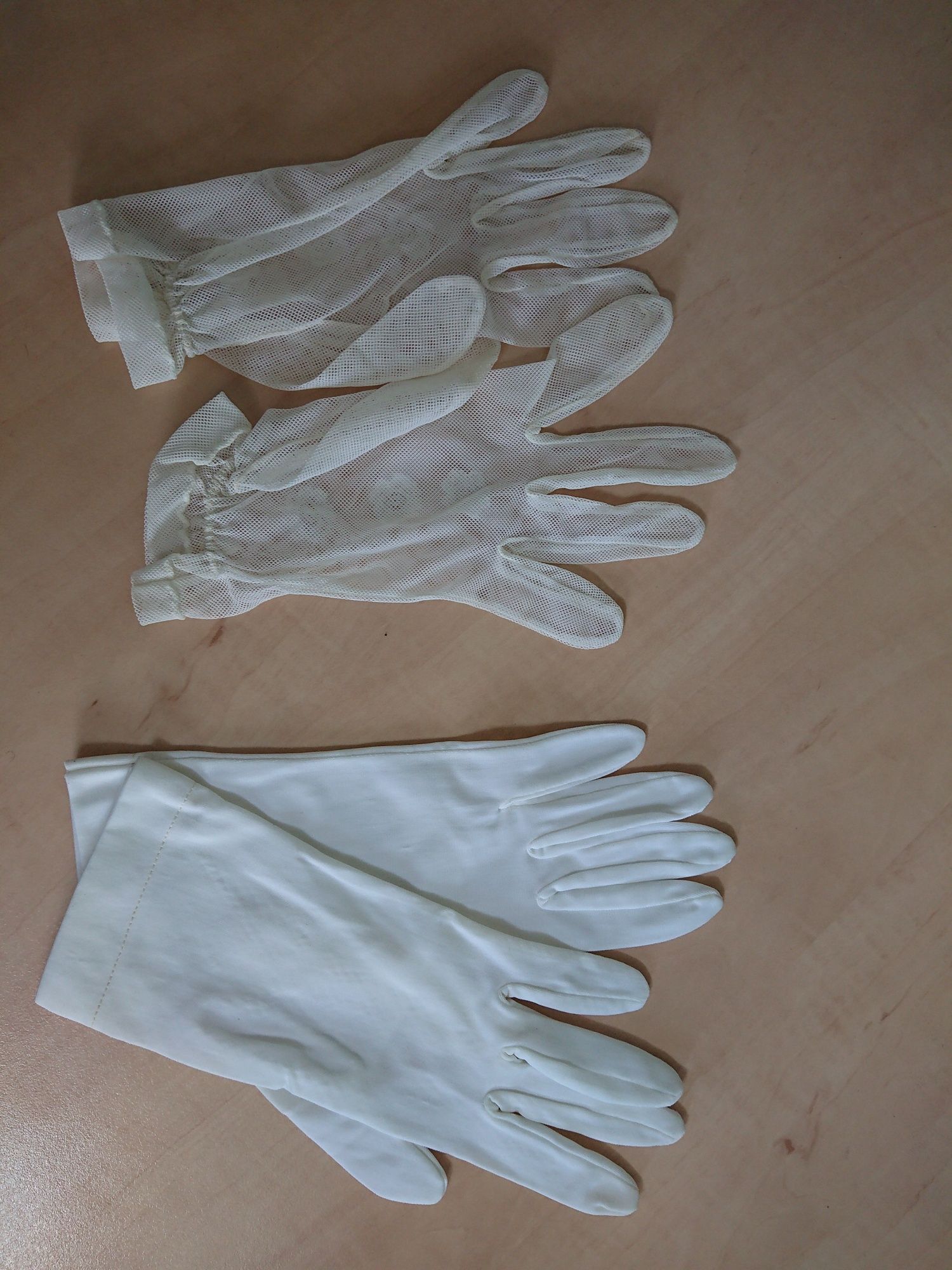 Rękawiczki białe jedwabne siateczka damskie PRL