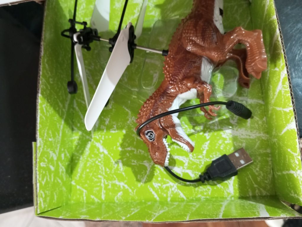 Drone dinousouro