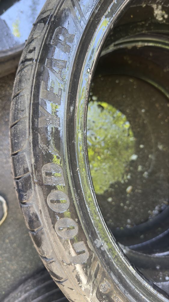 225/40/19 Goodyear