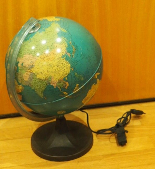 Antigo Candeeiro Globo usado a funcionar