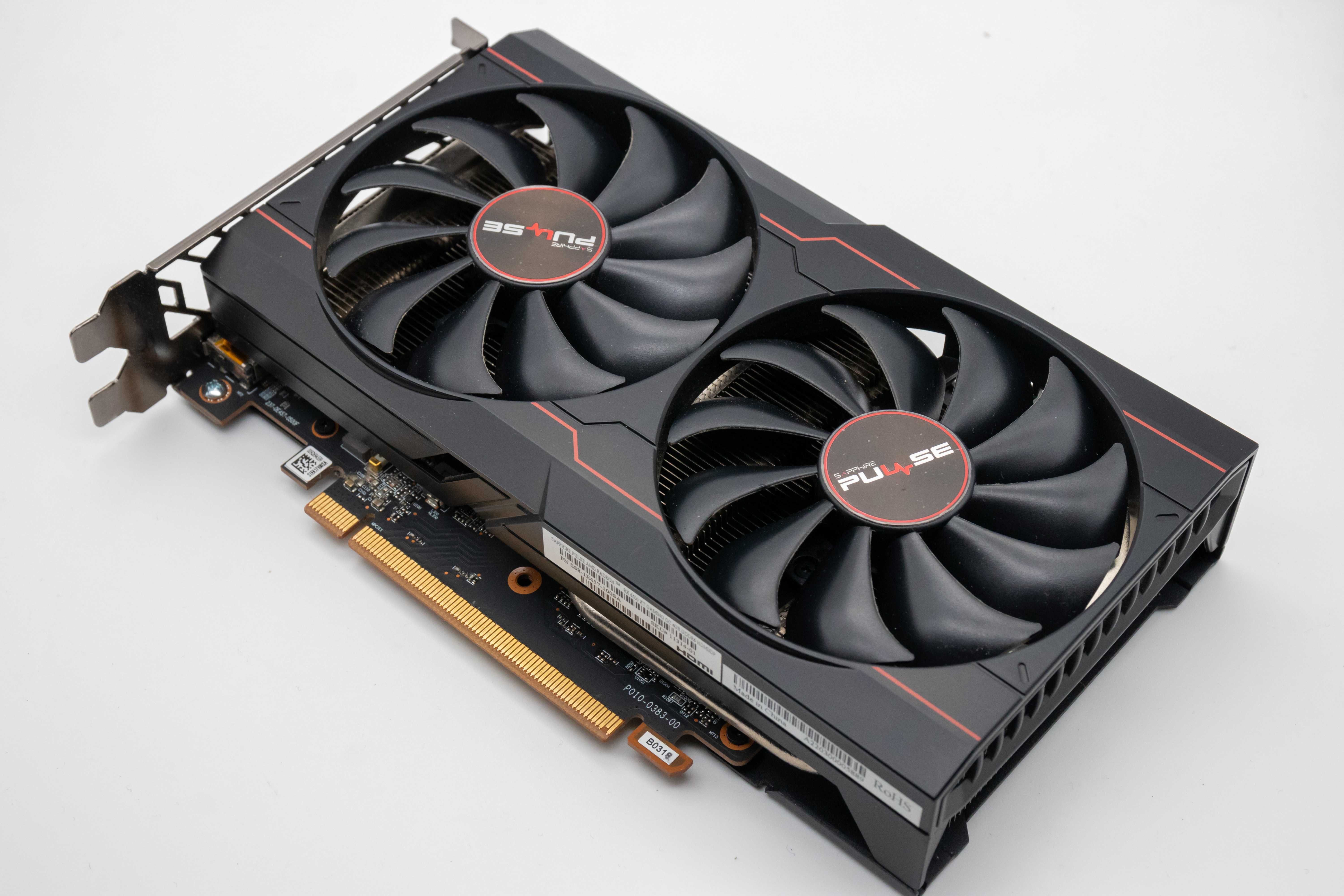 Placa Gráfica AMD RADEON RX6500 XT 4gb - Como nova