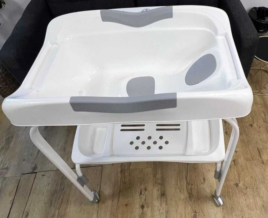 Vendo Banheira e trocador para Bebé