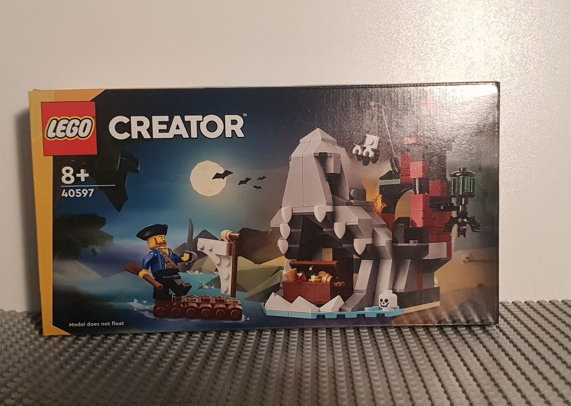 LEGO Creator pirates