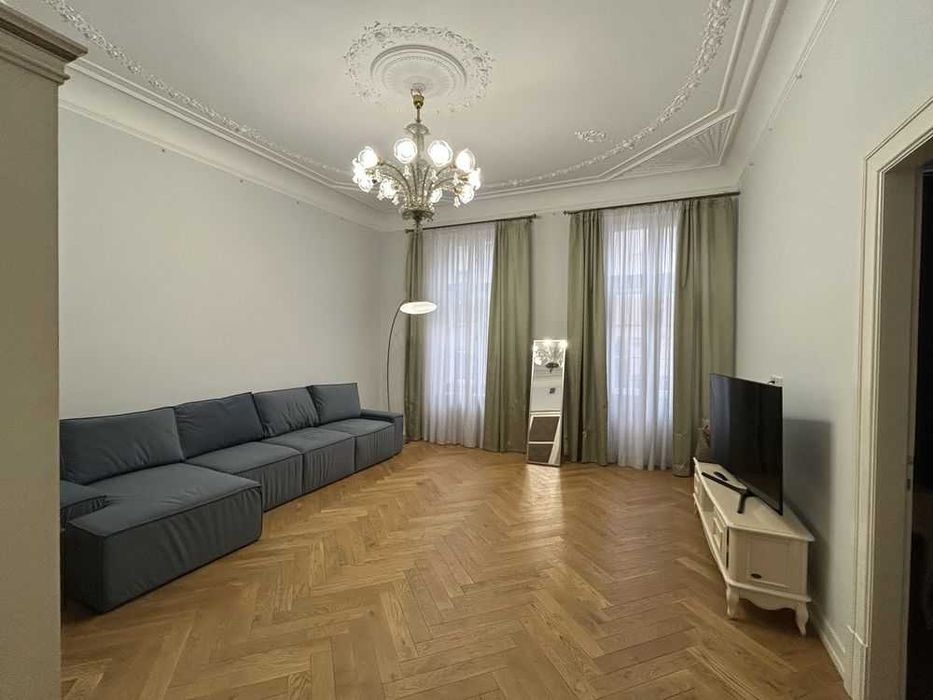 вул. Стецька-Саксаганського. Центр Львова. Світло НЕ вимикають. Оренда