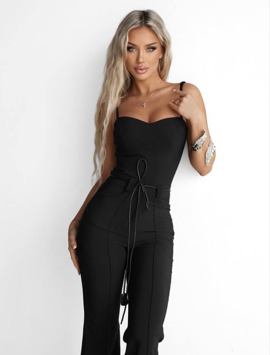 Боді базовий з чашками