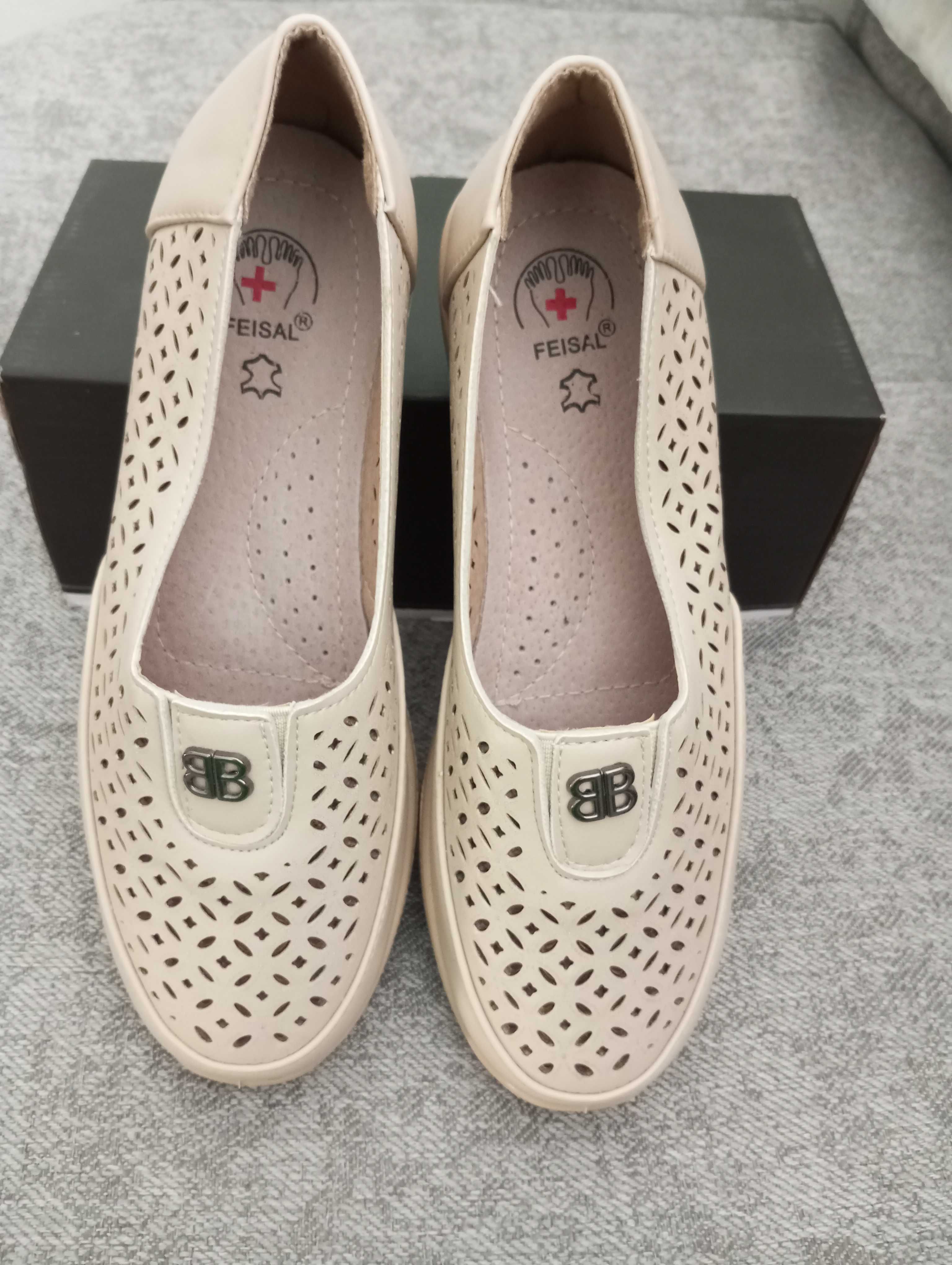 Buty  ażurowe rozmiar 37- wkładka oddychająca