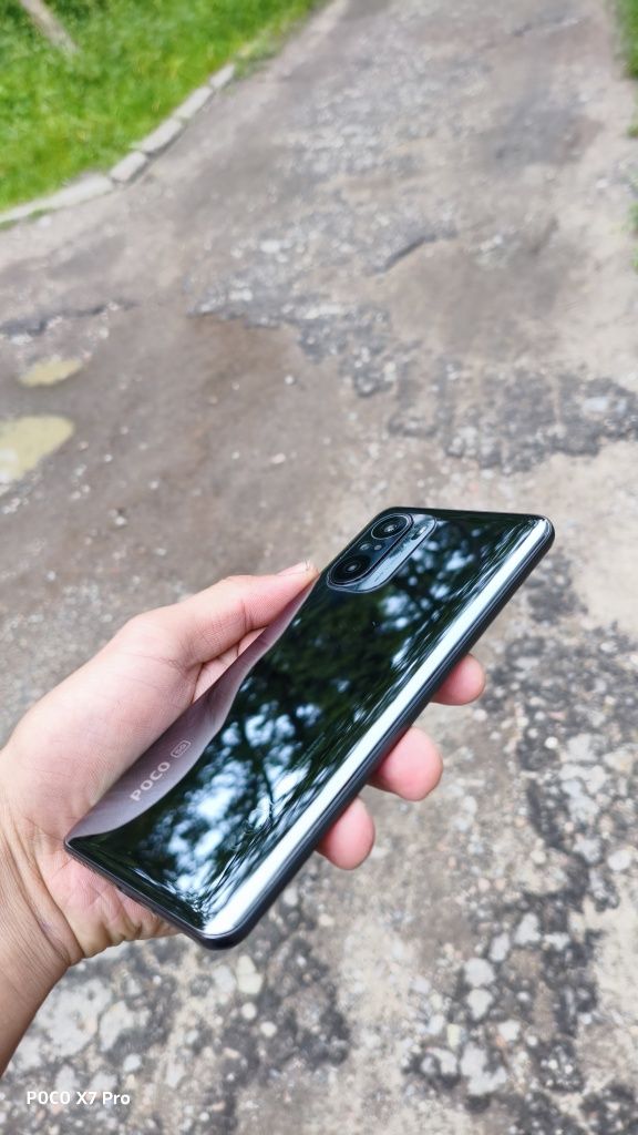 Poco F3 8/256 в идеальному стании