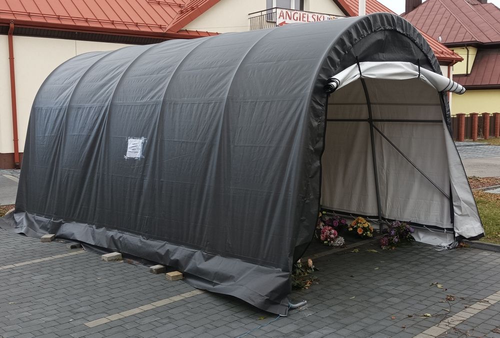 Namiot garażowy z plandeką