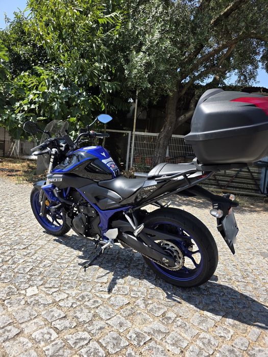 Yamaha MT03 com extras