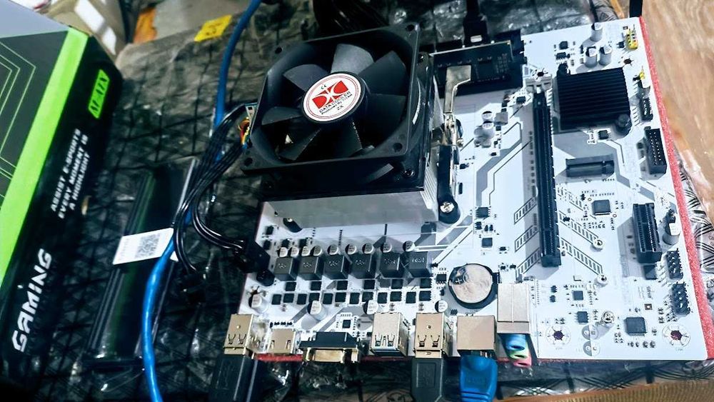 Комплект для збирання пк: B450\Ryzen 5 3600\кулер\DDR4 16GB 3200Mhz