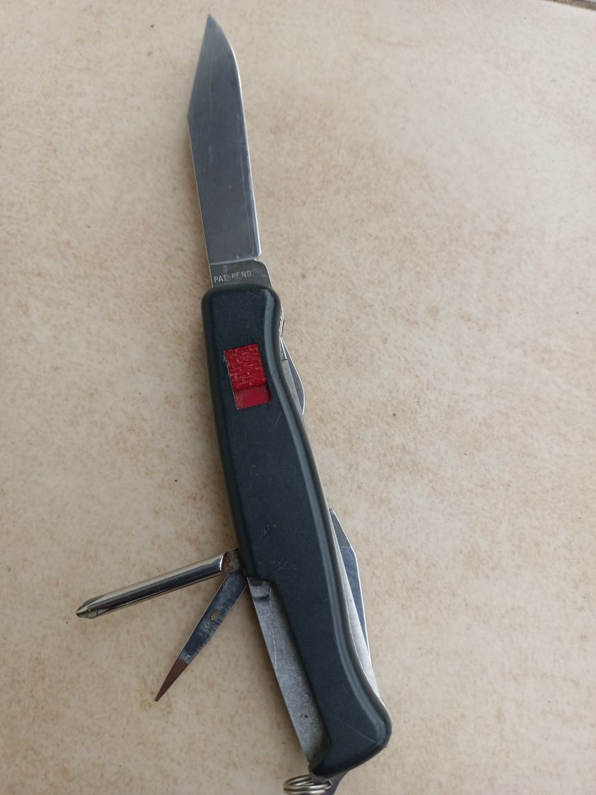 Nóż scyzoryk szwajcarski Wenger Ranger 06 nie victorinox