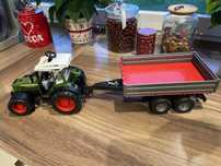 Bruder traktor Fendt i przyczepa