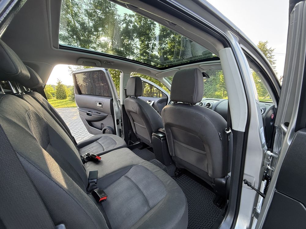 Nissan Qashqai +2. Свіжопригнаний, Розмитнений