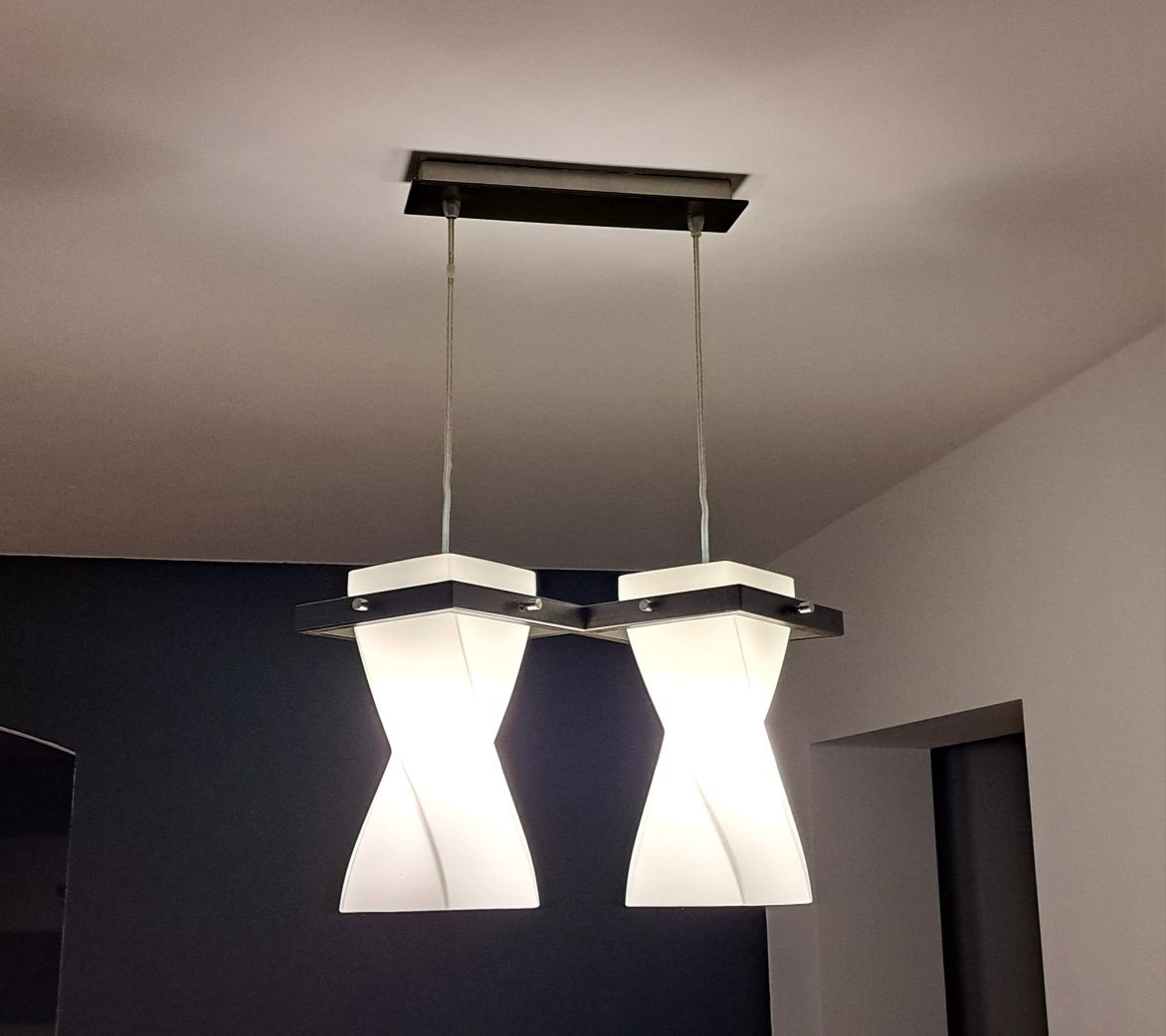 Lampy wiszące + kinkiet.