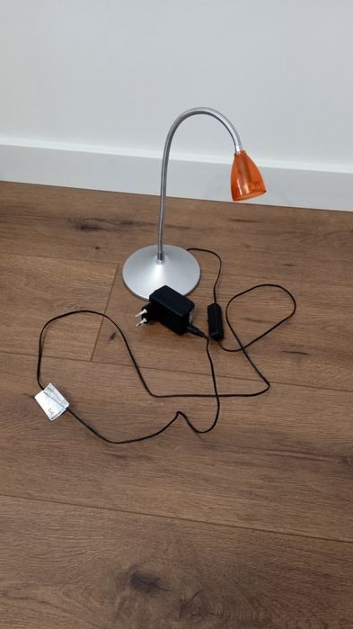 Lampka biurkowa LED