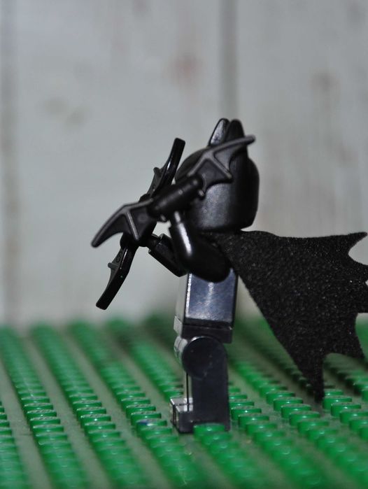 F1721. Nowa Figurka LEGO Super Heroes - sh0513 Batman - Juniors Cape
