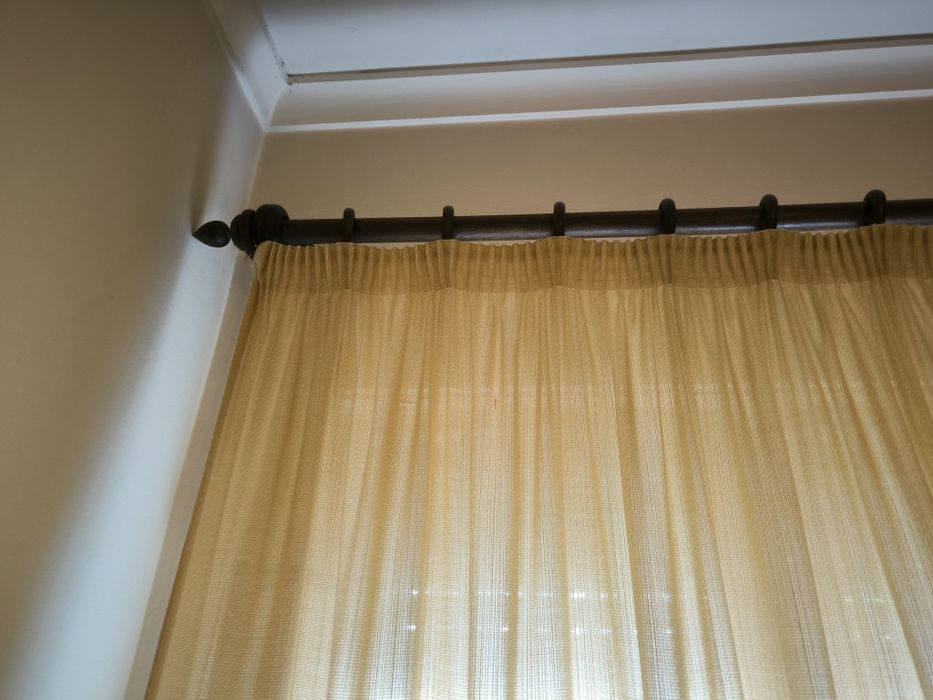 Colcha 190x240. Varão em madeira 1,9m + argolas