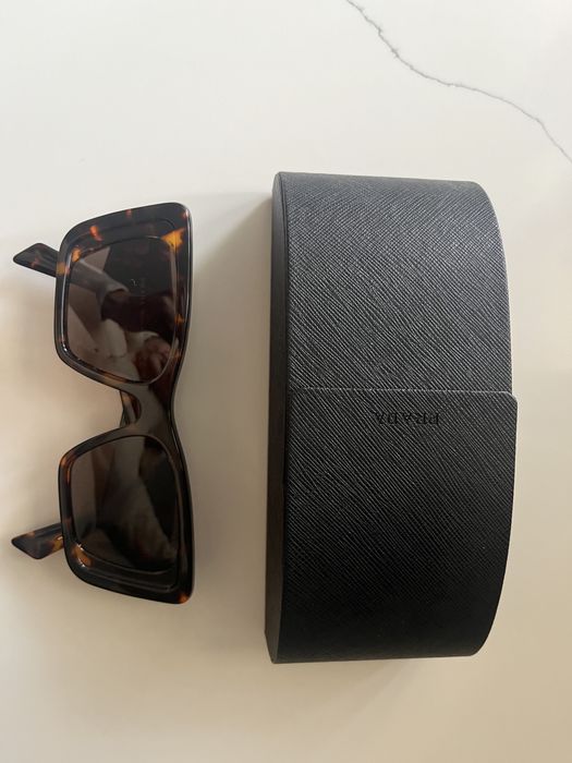 Oculos de sol Prada Modelo SPR08Y