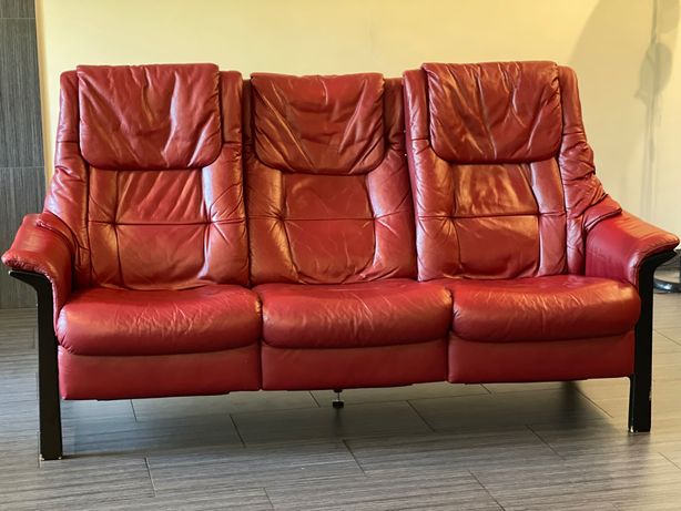 Kanapa z rozkładanymi siedziskami, czerwona, skórzana, norweska