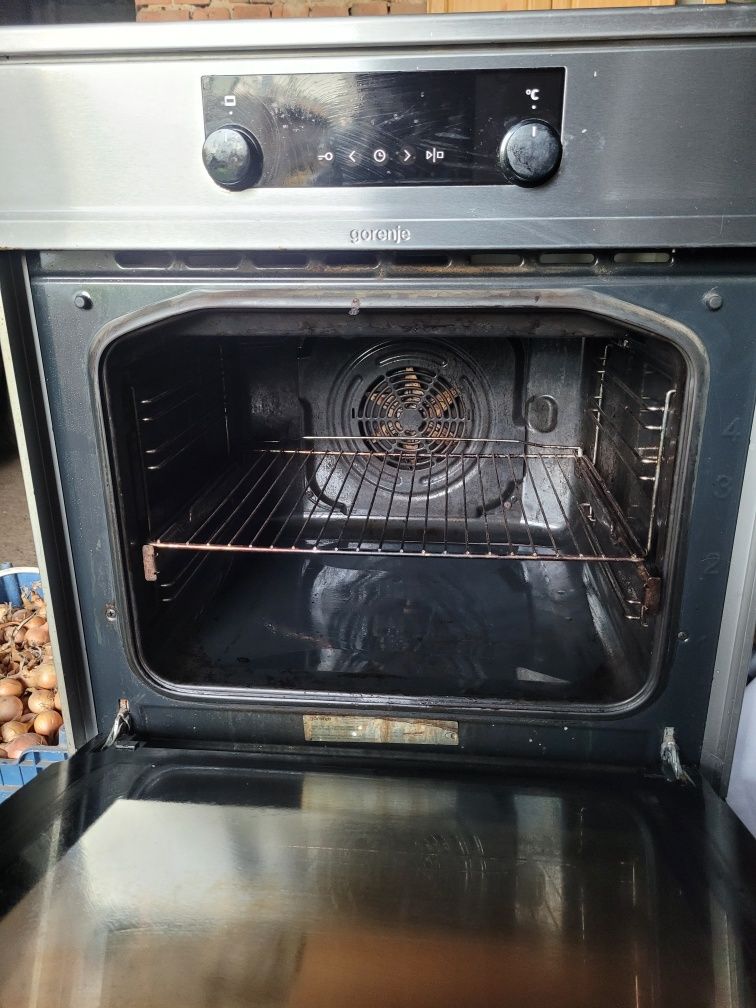 Piekarnik z indukcją Gorenje