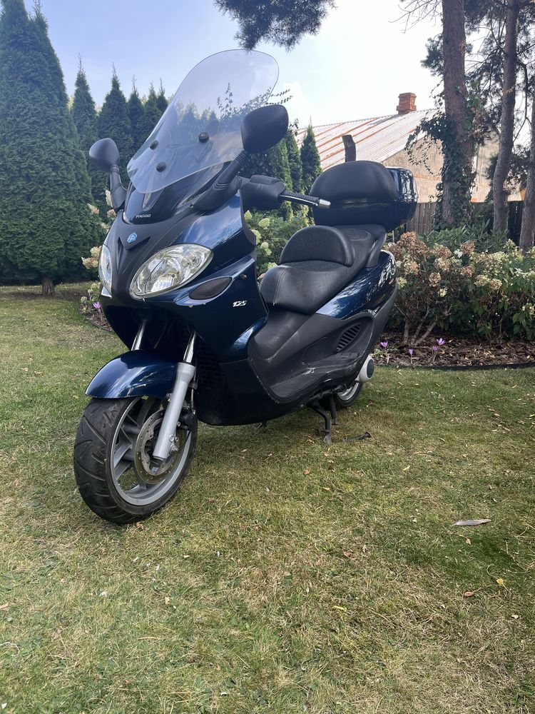 Skuter Piaggio X9 Evolution 125cm kat. B