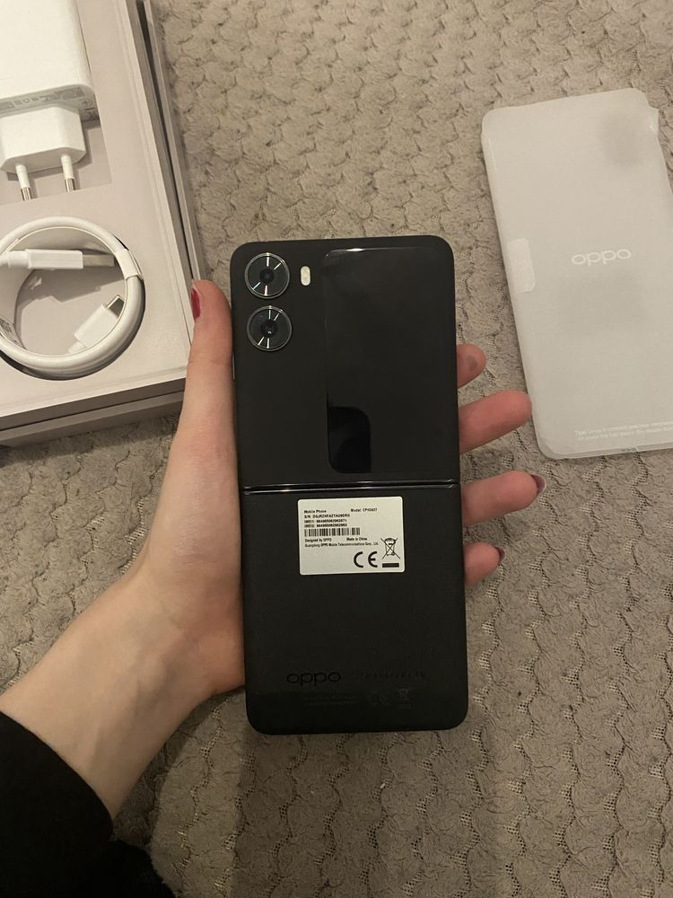 OPPO Find N2 Flip