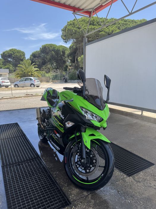 Kawasaki Ninja 400