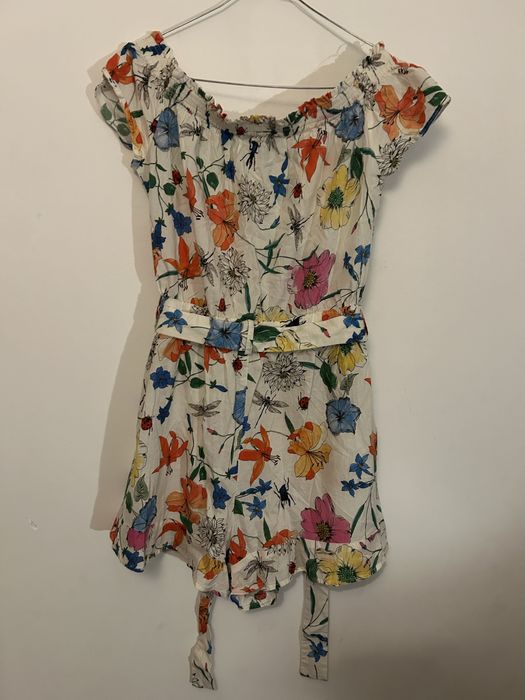 macacão floral curto