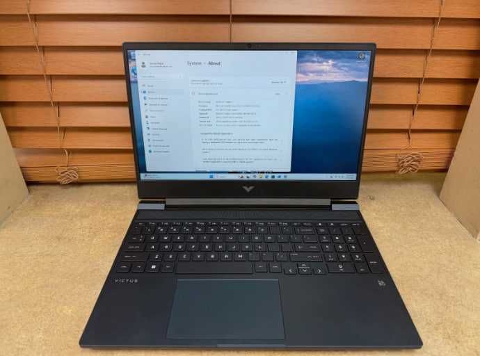 Ноутбук HP Victus 15.6" i5-13500H 2.6GHz 16GB RAM 1TB SSD RTX 4050