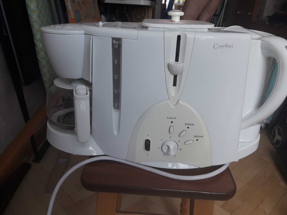 Кавоварка/Электрочайник/Тостер. 3в 1