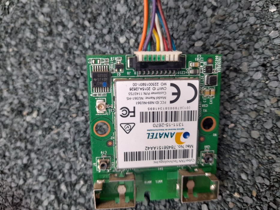 Sprzedam części do telewizora Hisense