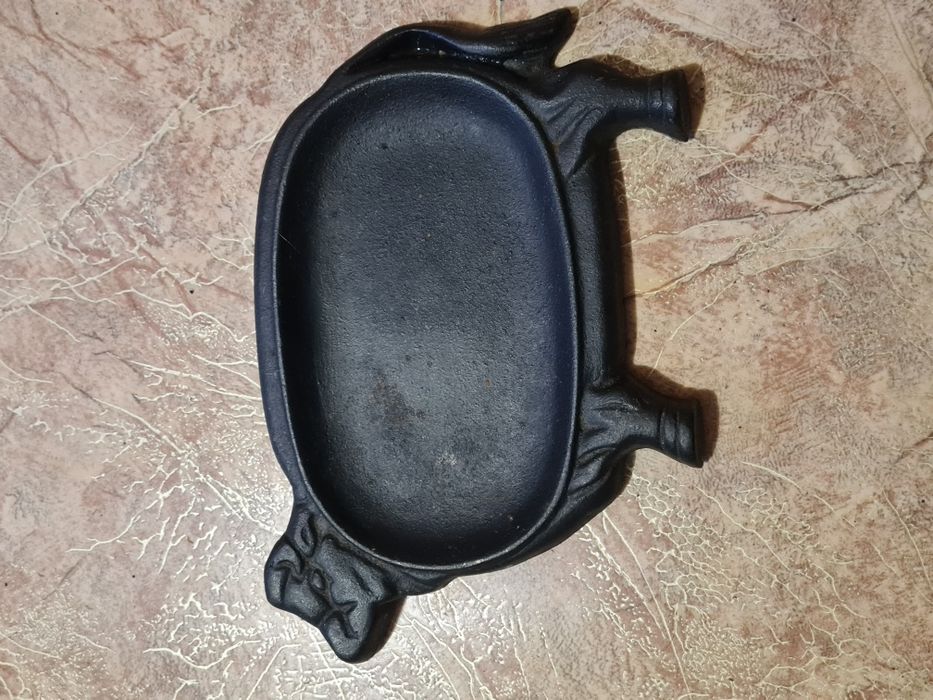 Чугунный рознос для шашлыка, барашек.