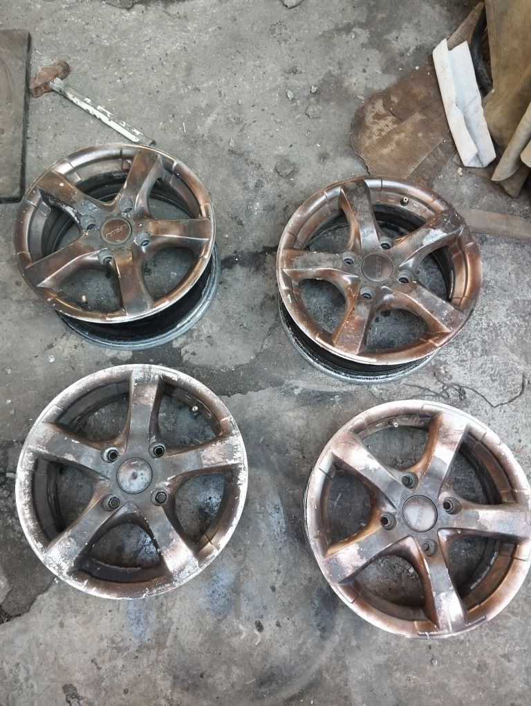 Диски Kia Hyundai Mazda Mitsubishi Nissan R14 4*114,3